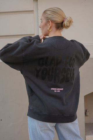 CLAP SWEATER 2.0
